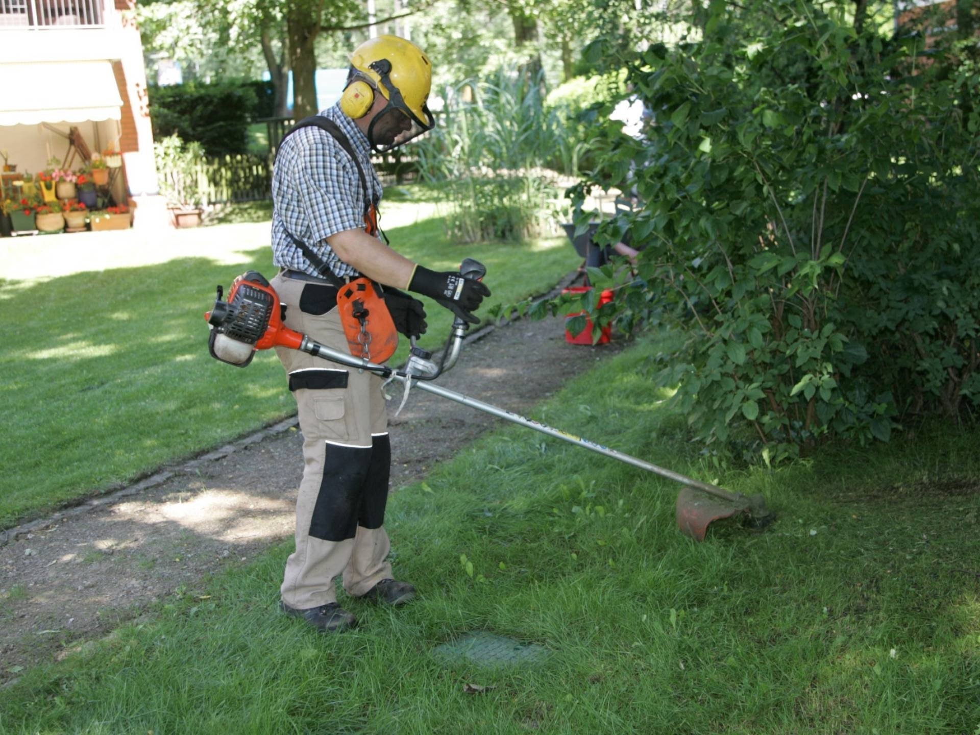Garten- und Grünanlagenpflege